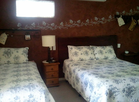 Armadale Cottage Bed & Breakfast - Accommodation Main Beach 30