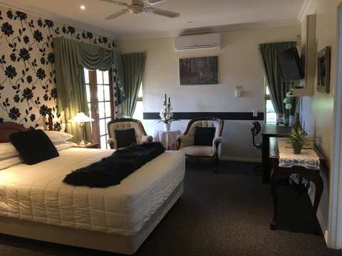 Armadale Cottage Bed & Breakfast - Accommodation Main Beach 2