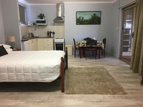 Armadale Cottage Bed & Breakfast - Accommodation Main Beach 7