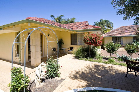 Armadale Cottage Bed & Breakfast - Accommodation Main Beach 41