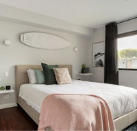 Starboard Drift - Captain  Crew - In Town Entire House for 8 - Accommodation Main Beach