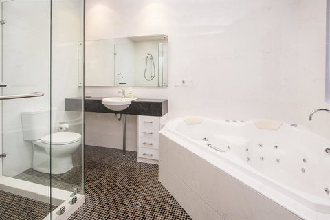 12/26 Yallingup Beach Road - Accommodation Main Beach 5