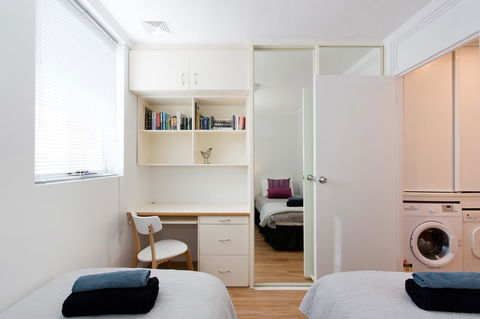 Ocean Breeze Apartment - Accommodation Main Beach 27