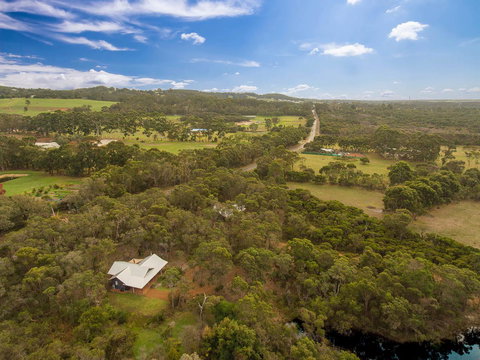 Denmark Forest Retreat - Accommodation Main Beach 4