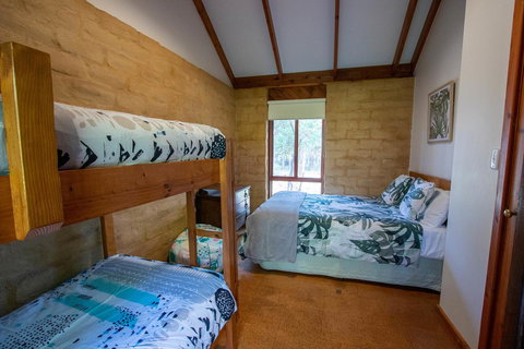 Denmark Forest Retreat - Accommodation Main Beach 9