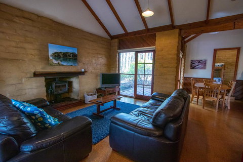 Denmark Forest Retreat - Accommodation Main Beach 8