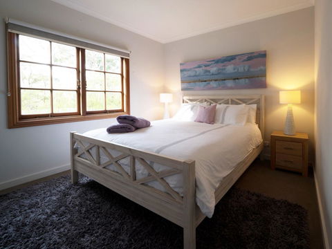 The Farmhouse - Accommodation Main Beach 9