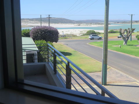 Kalbarri Riverfront Unit - Accommodation Main Beach 4