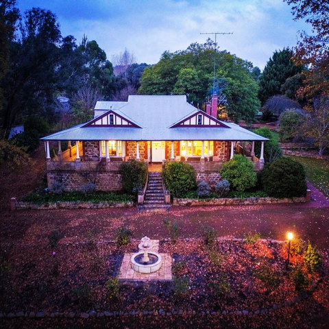 Historic Oakhill House Entire Estate - Accommodation Main Beach 0