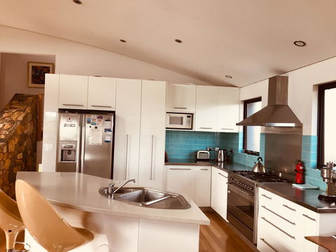 Rockpool - Accommodation Main Beach 13