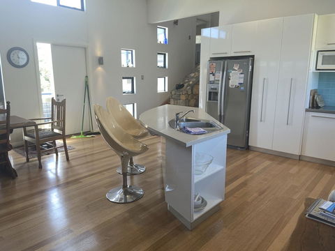 Rockpool - Accommodation Main Beach 7