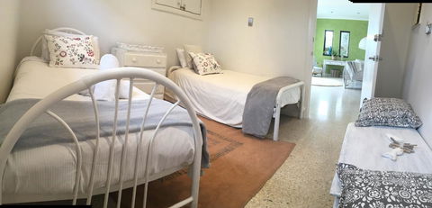 Rockpool - Accommodation Main Beach 19