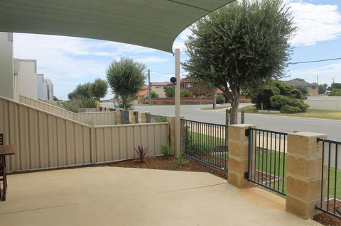 Seas The Day - Jurien Bay - Accommodation Main Beach 7