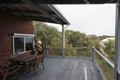 Peppy Beach Ocean Views - Accommodation Main Beach 0