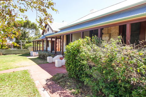 Fremantle Colonial Cottages - Accommodation Main Beach 37