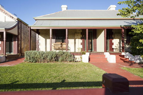 Fremantle Colonial Cottages - Accommodation Main Beach 32