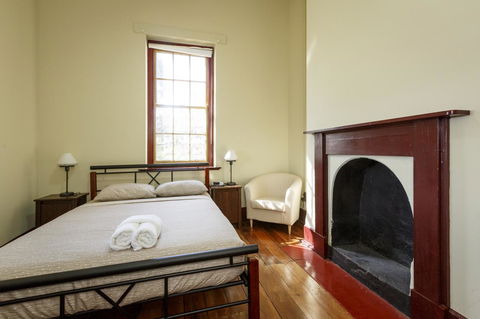 Fremantle Colonial Cottages - Accommodation Main Beach 25