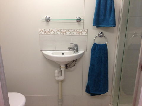 Lemon Tree Lodge - Accommodation Main Beach 16