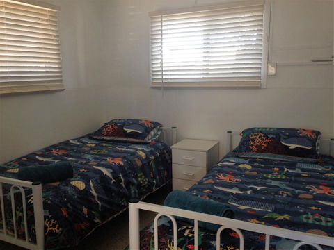 Lemon Tree Lodge - Accommodation Main Beach 7
