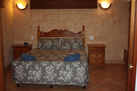 Apartments At Blue Seas Resort - Accommodation Main Beach 3