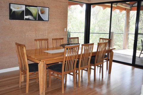 Arum - Close To The Margaret River - Accommodation Main Beach 5