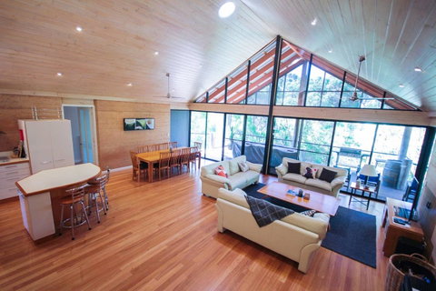 Arum - Close To The Margaret River - Accommodation Main Beach 1
