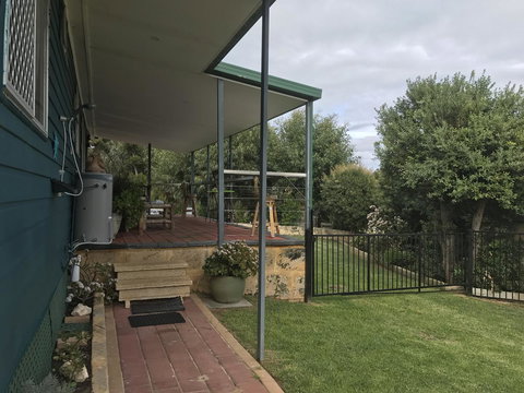 Moore River Cottage - Accommodation Main Beach 18