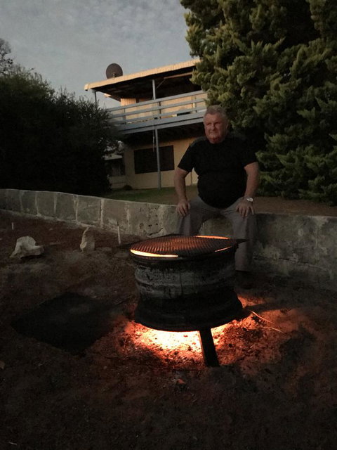 Moore River Cottage - Accommodation Main Beach 14