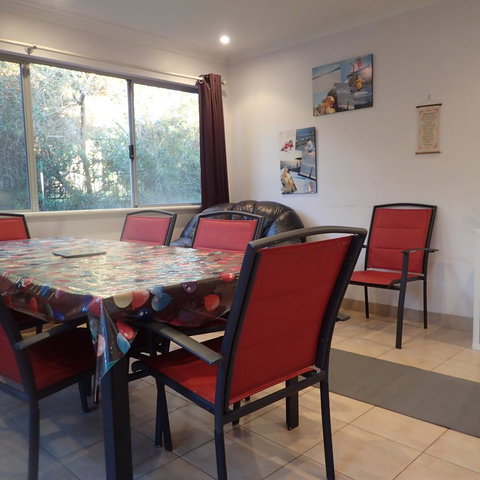 Moore River Cottage - Accommodation Main Beach 5