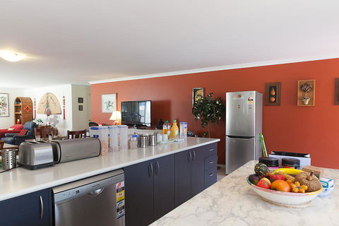 Arcadian Bed & Breakfast - Accommodation Main Beach 30