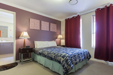 Arcadian Bed & Breakfast - Accommodation Main Beach 23