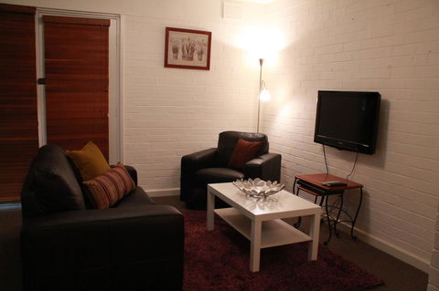 Mt Pleasant Apartment - Accommodation Main Beach 4