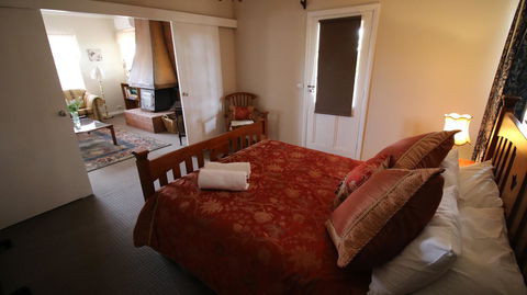 Daisy Cottage - Accommodation Main Beach 18