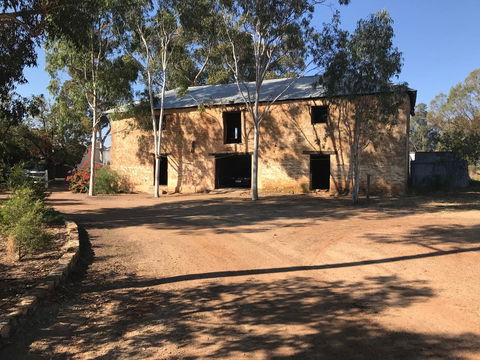Daisy Cottage - Accommodation Main Beach 16