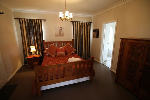 Daisy Cottage - Accommodation Main Beach 10