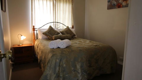 Daisy Cottage - Accommodation Main Beach 21