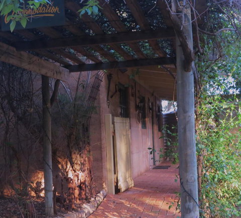 Bentwood Olive Grove Accommodation - Accommodation Main Beach 11