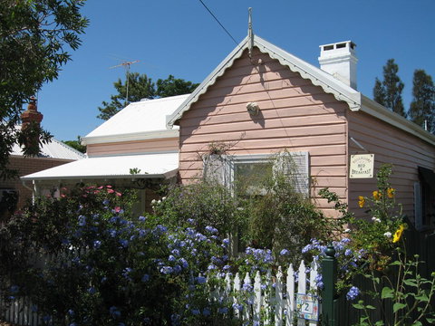 RoseMoore Bed & Breakfast - Accommodation Main Beach 0