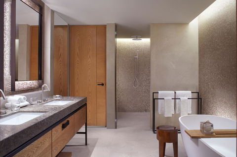 The Ritz-Carlton, Perth - Accommodation Main Beach 8