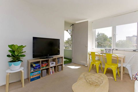 SEA BREEZE â€“ Between Cottesloe Beach & Swan River - Accommodation Main Beach 19