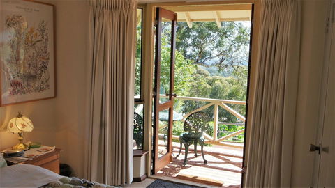 Eleebana Guest House - Accommodation Main Beach 7
