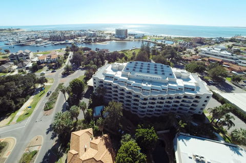 Atrium Hotel Mandurah - Accommodation Main Beach 13