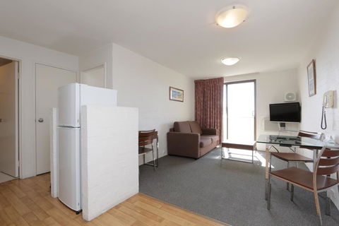 Atrium Hotel Mandurah - Accommodation Main Beach 32