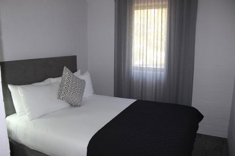 Atrium Hotel Mandurah - Accommodation Main Beach 3