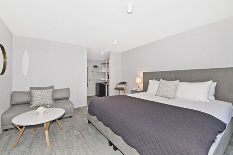 Atrium Hotel Mandurah - Accommodation Main Beach 16