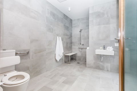 Quay Perth - Accommodation Main Beach 9