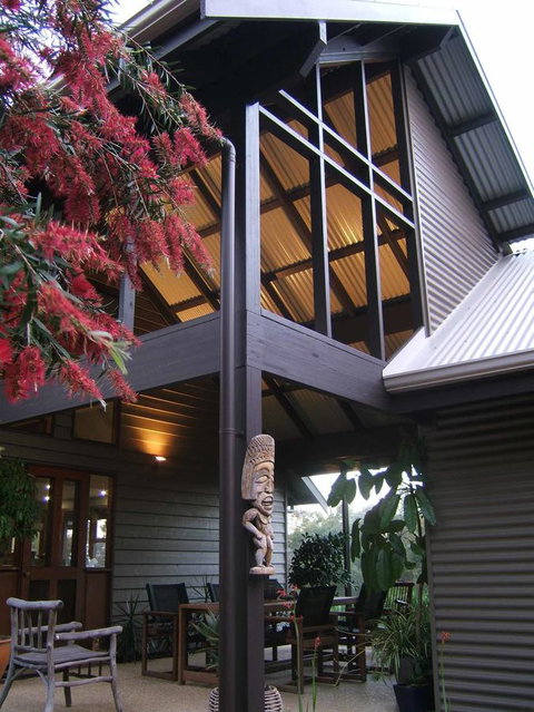 DESIGNER'S STUDIO - Accommodation Main Beach 1