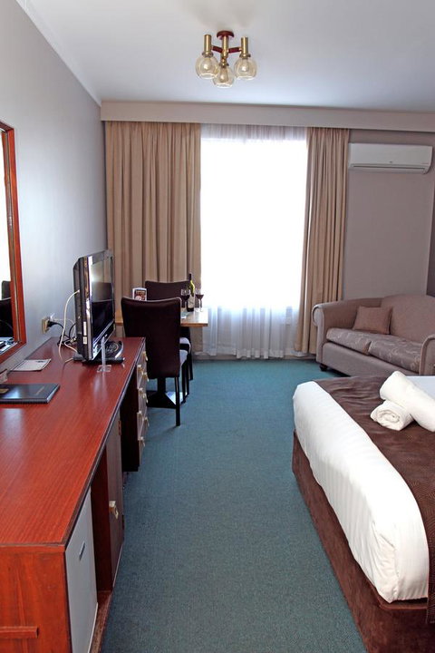 Hospitality Esperance SureStay Collection By Best Western - Accommodation Main Beach 43