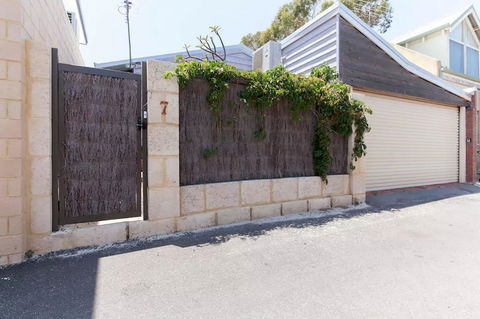 Laneway Studio, Heart Of Fremantle - Accommodation Main Beach 12