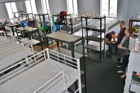 The Hive Hostel - Traveler Friendly, Passport Only - Accommodation Main Beach 42
